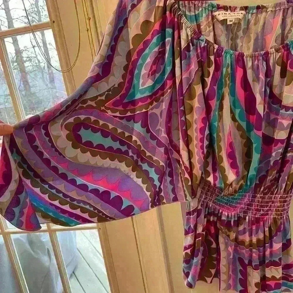 Trina Turk Los Angeles Medium Blouse Elastic detail at waist - Picture 7 of 9